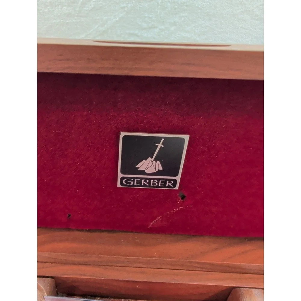 Vintage Gerber Miming Steak Knife Set of 6 in Solid Walnut Case Legendary Blades